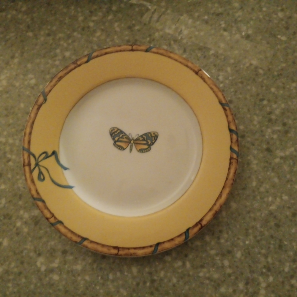 Lynn Chase "Butterfly Bamboo dessert plates
